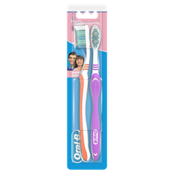 Εικόνα της Oral-B 123 Oδοντόβουρτσα Delicate Whitening 40 Mέτρια 2 Tεμάχια